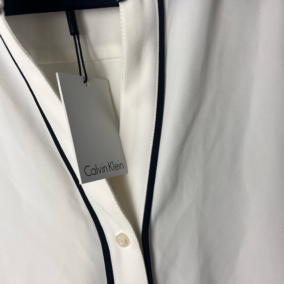 Calvin Klein Women’s Off white Button Down Shirt with black lining Large NWT - Picture 8 of 11